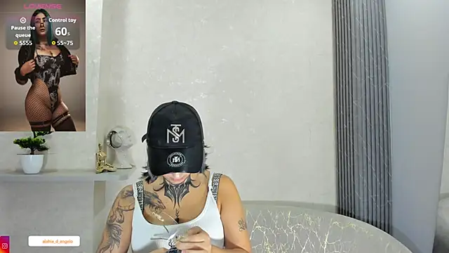 Snapshot of Alahia_Dangelo chatting on 06-14-26, 04:41 Alahia Dangelo online show from 06-14-26, 04:41
