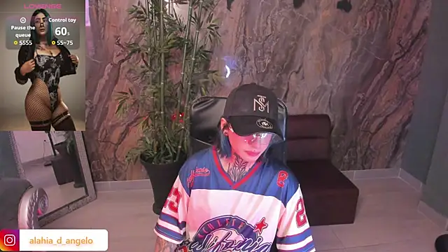 Alahia Dangelo online show from 04-01-26, 05:32