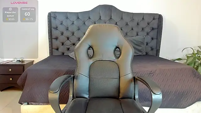  maria foxx  online show from 10-04-25, 09:27