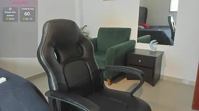  maria foxx  online show from 11-04-25, 07:39