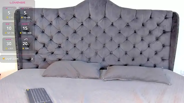  maria foxx  online show from 10-01-25, 11:52