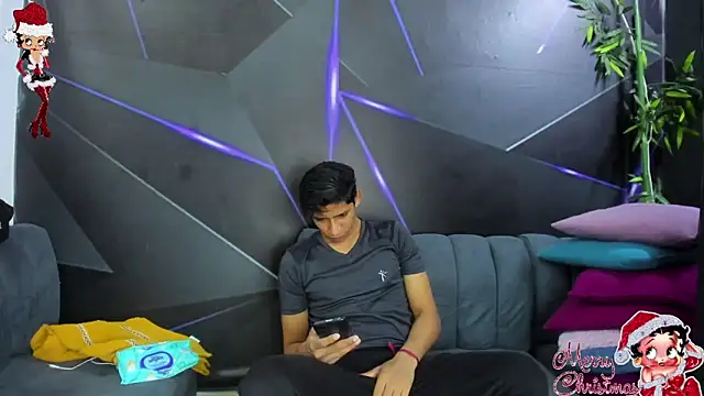 playsgirlhot online show from 11-04-25, 11:19