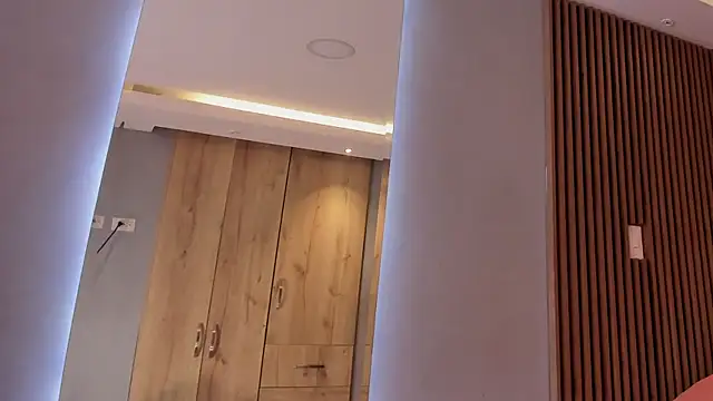 Eilin clio online show from 03-11-25, 07:58