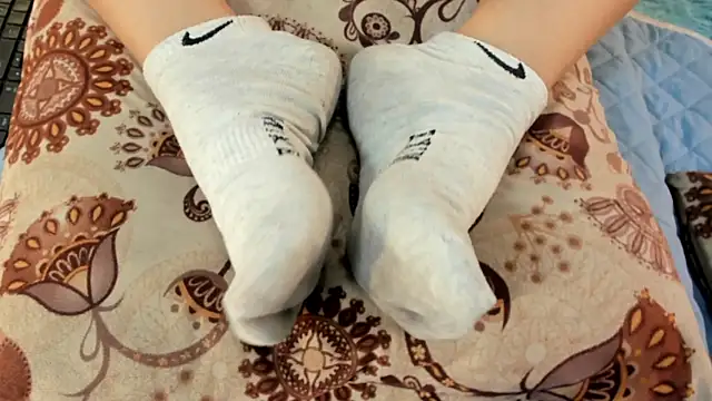 Snapshot of Eilin_clio chatting on 07-25-26, 01:17 Eilin clio online show from 07-25-26, 01:17
