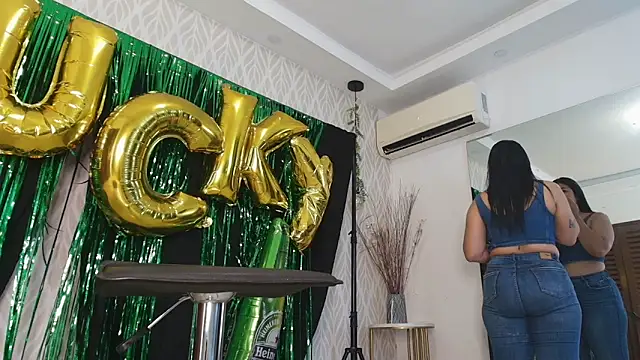 Snapshot of sandy_rivas chatting on 03-19-26, 12:05 sandy rivas online show from 03-19-26, 12:05