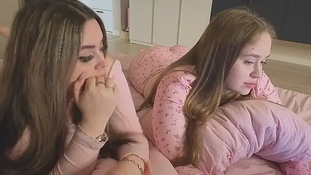 endlesssoffi online show from 04-06-26, 09:38