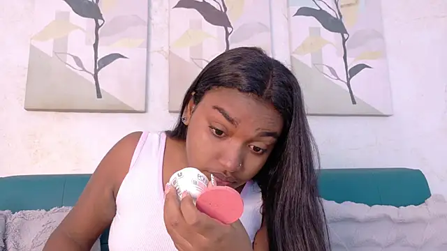 kayna gomez online show from 04-11-26, 06:22