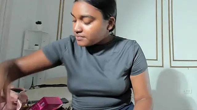 kayna gomez online show from 02-25-26, 07:14