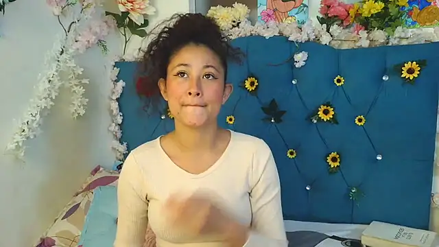 Milkdulce1 online show from 05-20-26, 01:41