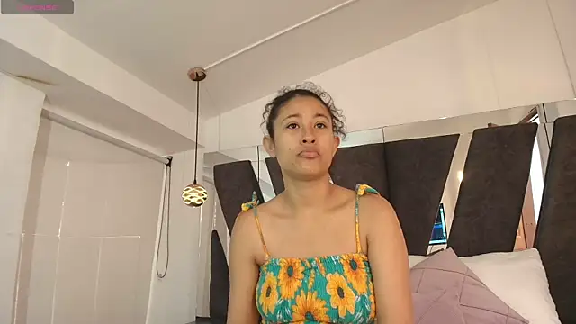 Milkdulce1 online show from 11-10-25, 01:16