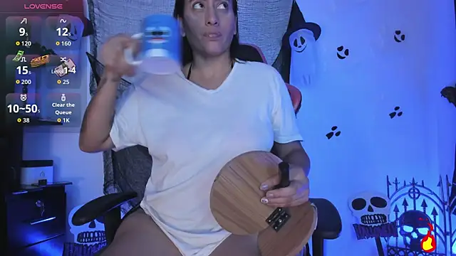 vaiolet triana online show from 10-13-25, 12:29