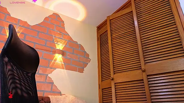 Dylanstonne online show from 12-21-25, 09:37