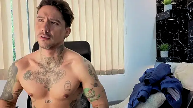 Dylanstonne online show from 12-15-25, 06:03