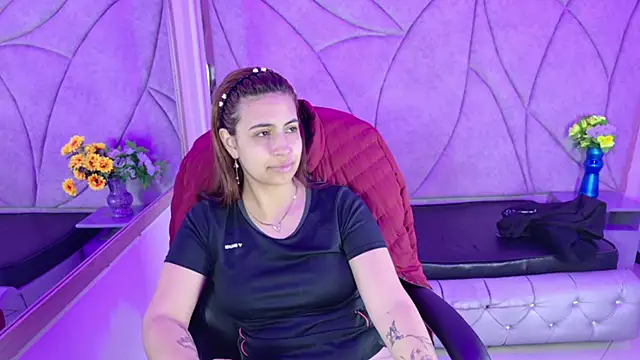 Snapshot of Tammy_Blackk chatting on 10-12-25, 03:30 Tammy Blackk online show from 10-12-25, 03:30