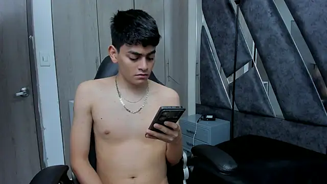 Snapshot of Yef_Thin chatting on 02-26-26, 03:50 Yef Thin online show from 02-26-26, 03:50