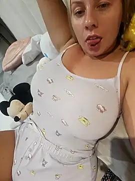 Sparkle2206 online show from 10-08-25, 09:15