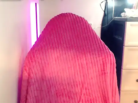 Nathalie Heartxoxo69 online show from 04-08-26, 11:39