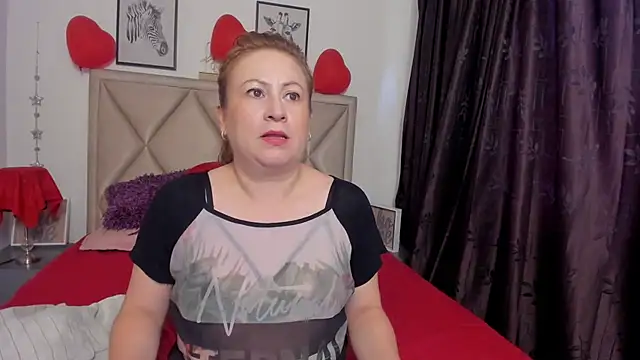 Snapshot of MonyCassius chatting on 02-17-26, 12:02 MonyCassius online show from 02-17-26, 12:02