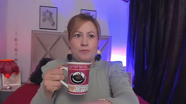 Snapshot of MonyCassius chatting on 02-24-26, 01:12 MonyCassius online show from 02-24-26, 01:12