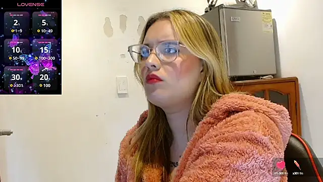 kendallclarkk03 online show from 02-13-25, 08:17