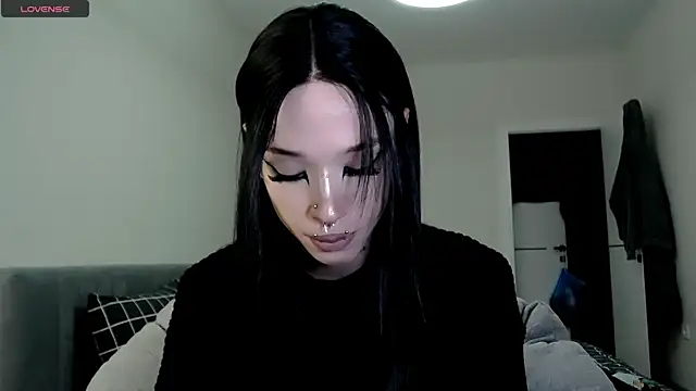 Snapshot of Dasha_M chatting on 09-27-25, 02:12 Dasha M online show from 09-27-25, 02:12