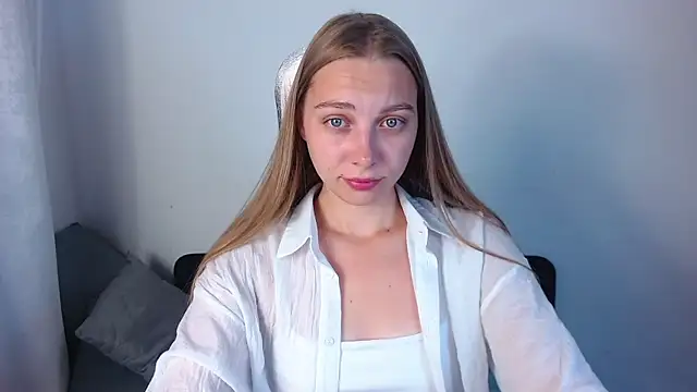 bellaa love  online show from 07-15-26, 12:17