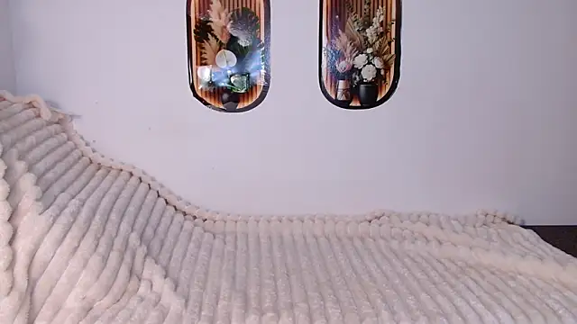 bellaa love  online show from 04-03-26, 12:06