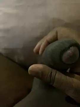 Snapshot of Sexiiiiii97_ chatting on 12-16-24, 11:01 Sexiiiiii97 online show from 12-16-24, 11:01