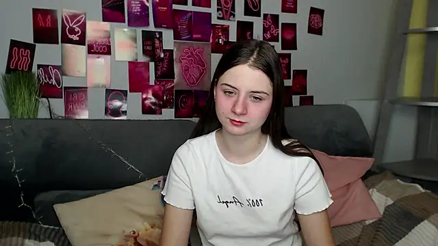 MilanaRoza online show from 10-25-25, 04:44