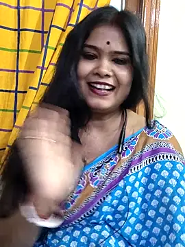 Snapshot of yoursweety09 chatting on 09-26-25, 08:21 yoursweety09 online show from 09-26-25, 08:21