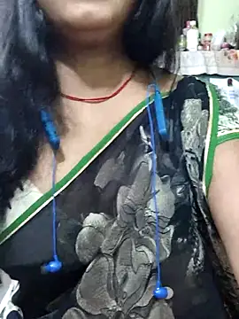 yoursweety09 online show from 04-19-26, 02:07