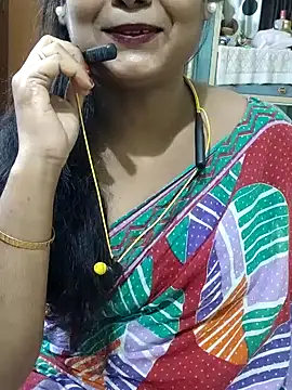 Snapshot of yoursweety09 chatting on 06-17-26, 06:57 yoursweety09 online show from 06-17-26, 06:57