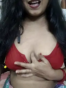 Snapshot of yoursweety09 chatting on 07-18-26, 07:39 yoursweety09 online show from 07-18-26, 07:39