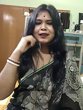 Snapshot of yoursweety09 chatting on 10-10-25, 01:45 yoursweety09 online show from 10-10-25, 01:45