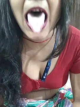 yoursweety09 online show from 04-25-26, 08:06