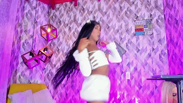 Bunnygirls 20 online show from 12-19-24, 10:56