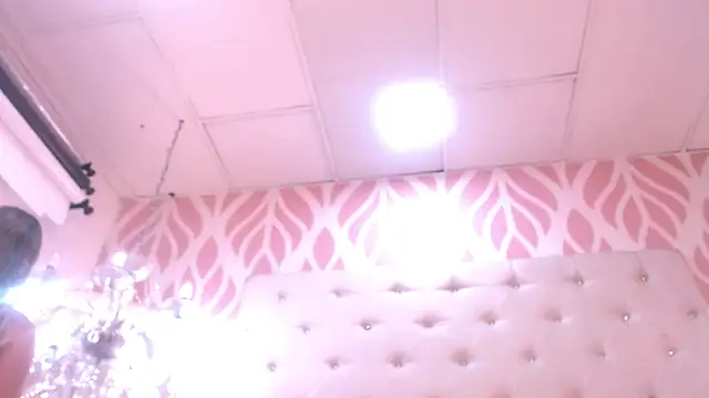 SashaDurante online show from 05-19-26, 12:45