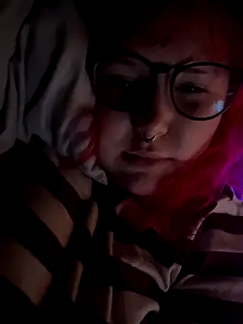 Snapshot of kitkitty420 chatting on 10-06-25, 12:23 kitkitty420 online show from 10-06-25, 12:23