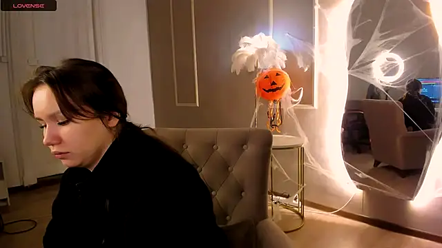 Alisia Mars online show from 10-15-25, 05:39