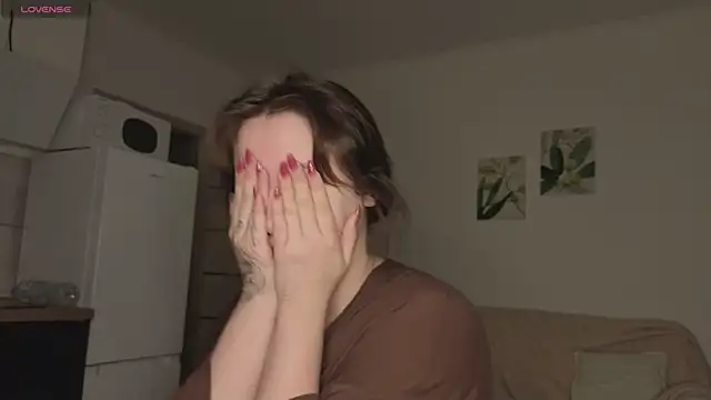 Alisia Mars online show from 10-25-25, 04:44