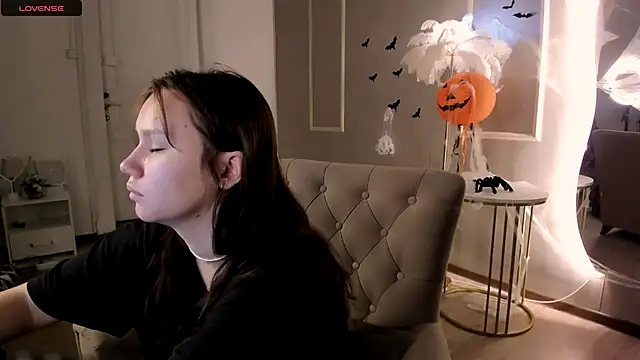 Alisia Mars online show from 10-23-25, 05:28