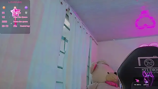 Laylafoxy tay online show from 02-05-26, 11:50