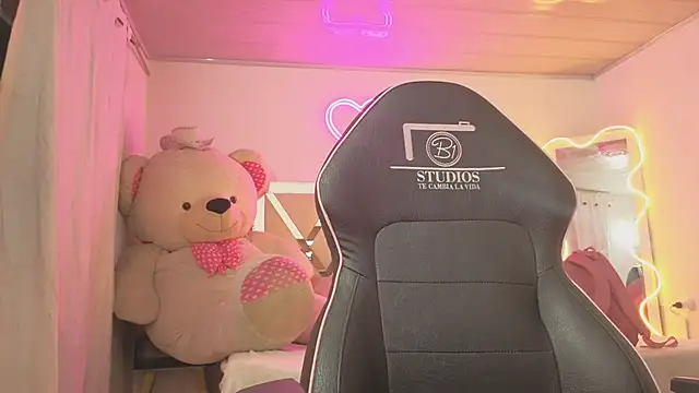 Laylafoxy tay online show from 01-06-26, 03:10