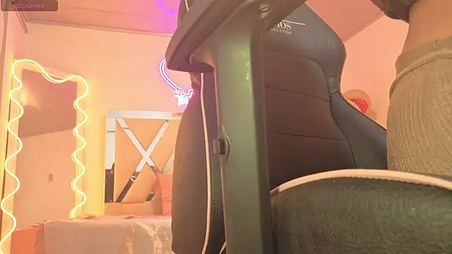 Laylafoxy tay online show from 10-25-25, 03:28