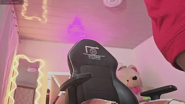 Laylafoxy tay online show from 12-03-25, 03:40