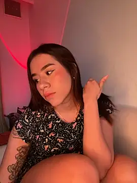 Im Valen Cute online show from 11-12-25, 03:32