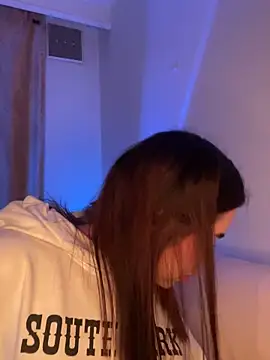 Im Valen Cute online show from 10-26-25, 12:44