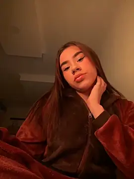 Im Valen Cute online show from 09-11-25, 03:39