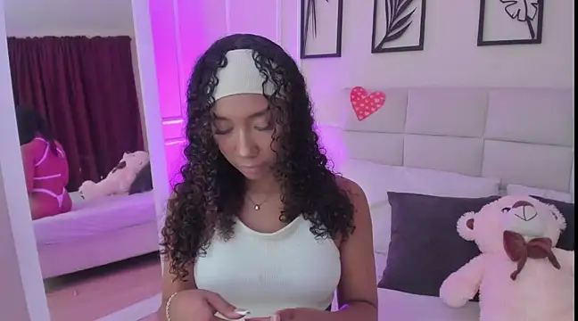 Snapshot of Amber__Sanchez chatting on 02-26-25, 03:46 Amber Sanchez online show from 02-26-25, 03:46