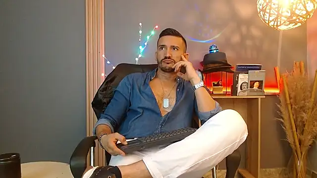 Reiko 85  online show from 03-25-26, 02:49